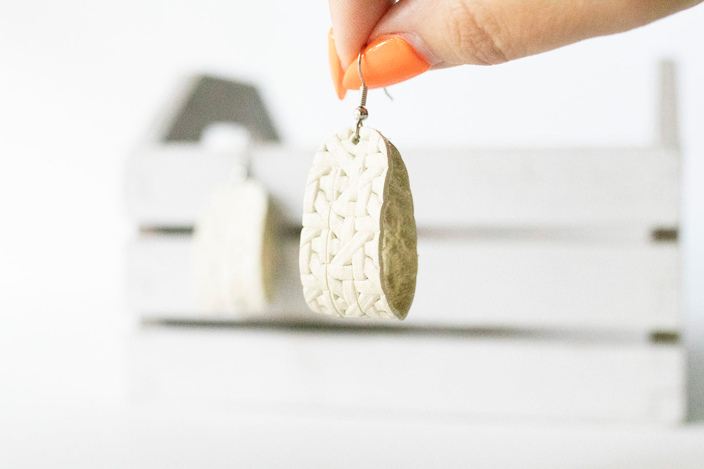 Leather Earrings / Mini Sliced / Woven Chalk White