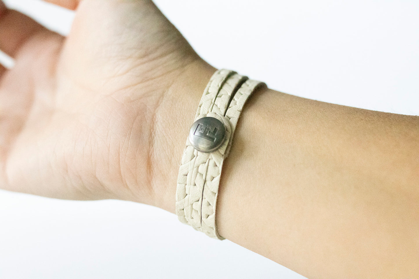 Leather Bracelet / Ultra Skinny Sliced Cuff / Woven Chalk White