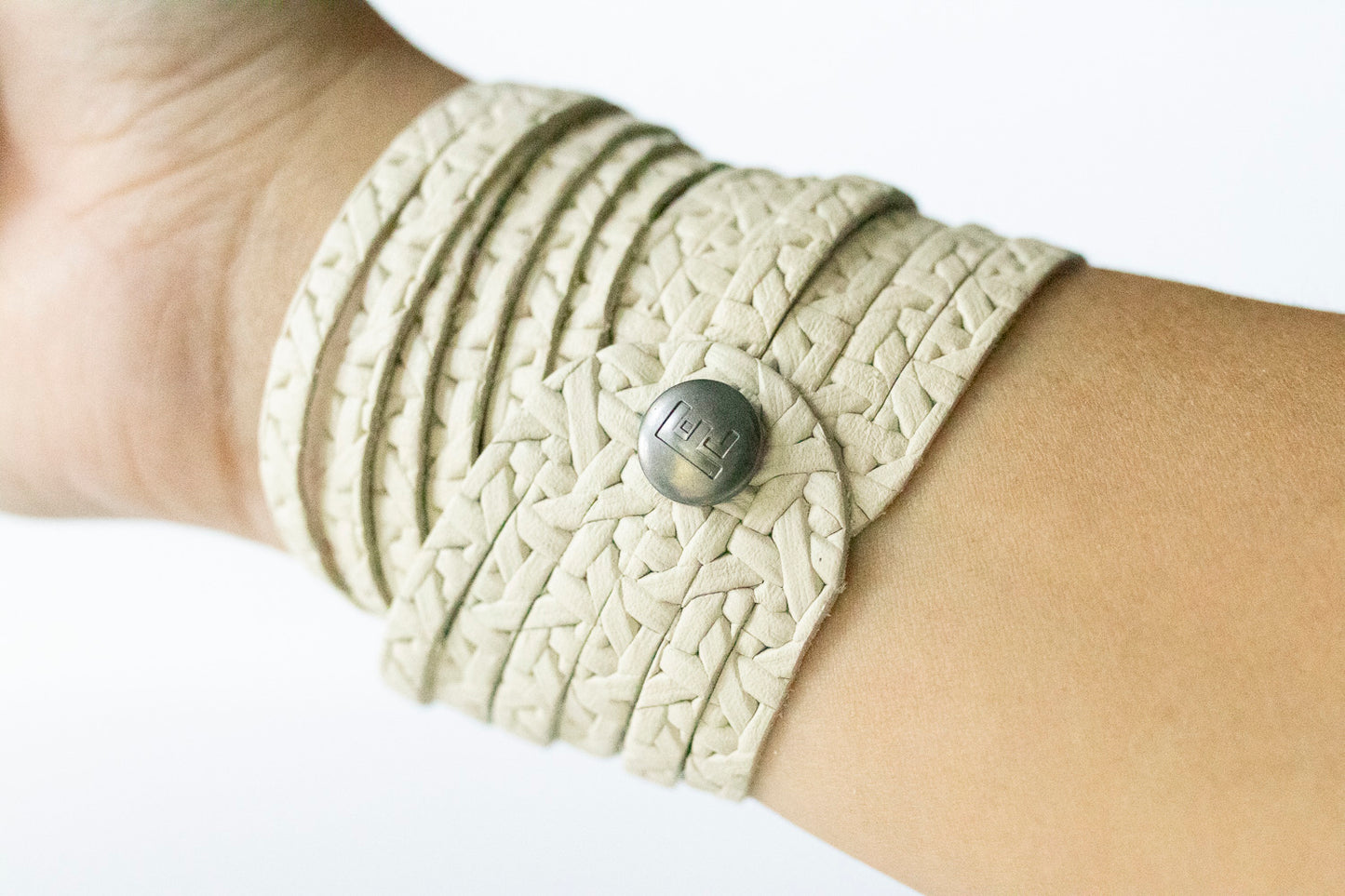 Leather Bracelet / Original Sliced Wrap Cuff / Woven Chalk White