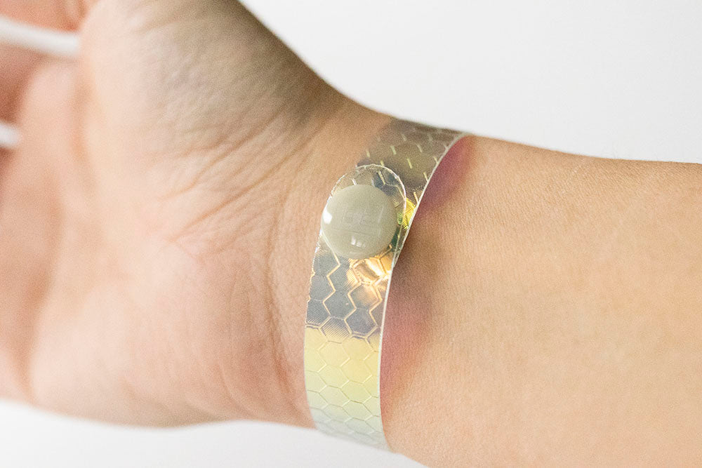 Leather Bracelet / Skinny Slim Cuff / Honeycomb Prism Jelly