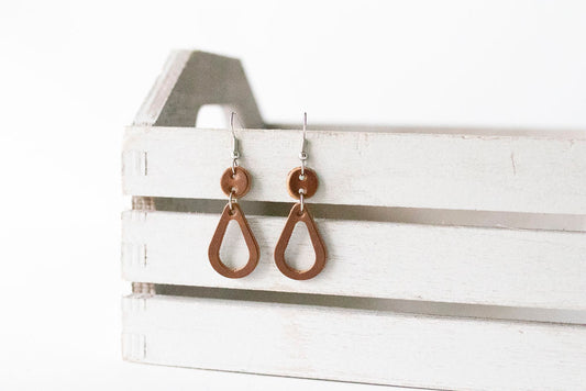 Leather Earrings / Hollow Droplets / Walnut