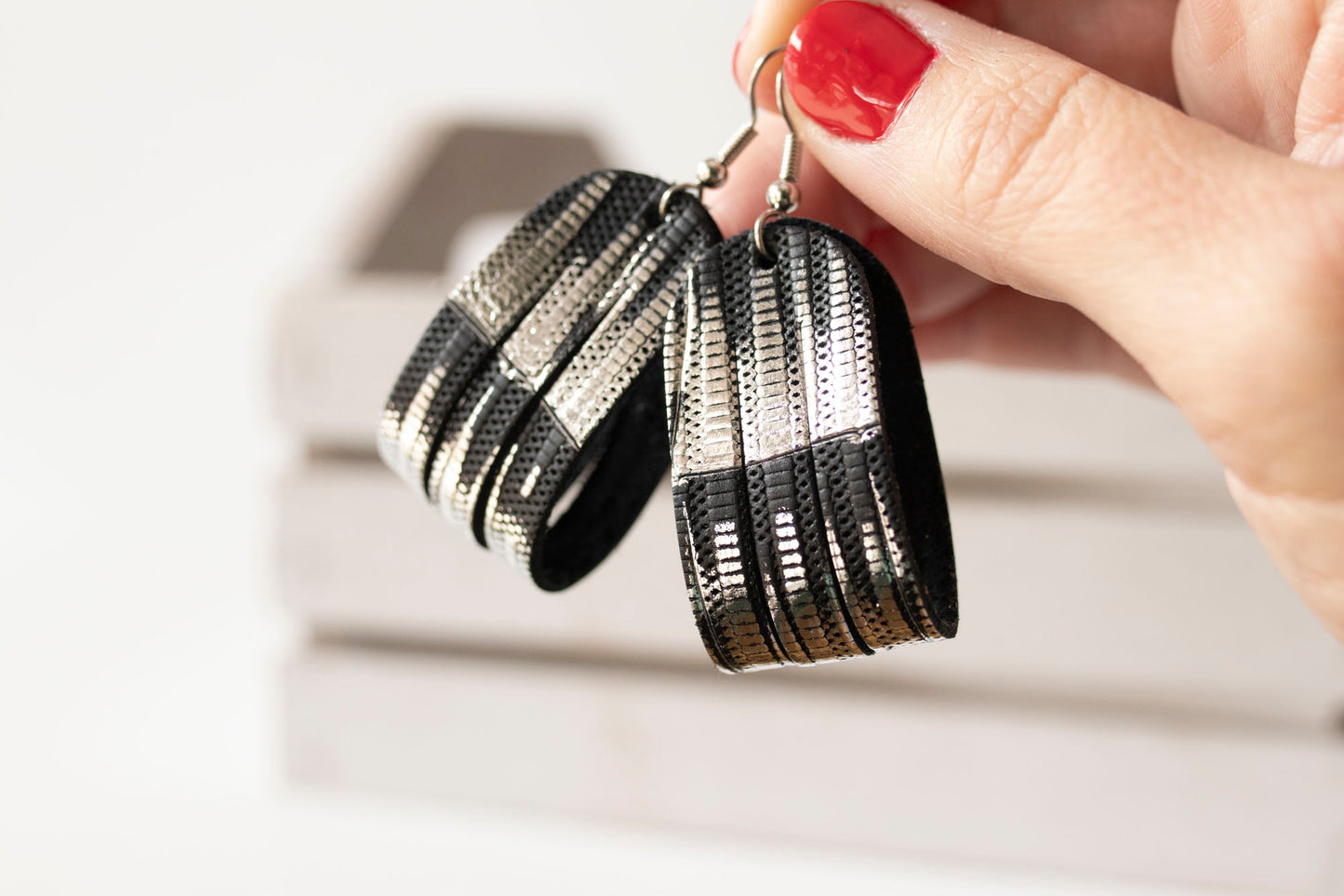 Leather Earrings / Mini Sliced / Moonlight Deco