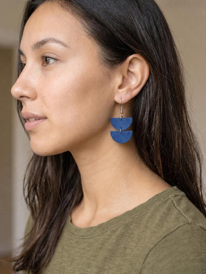Leather Earrings / Demi Luna / Navy Nubuck