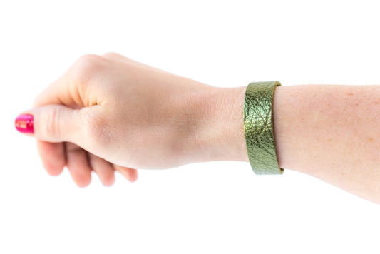 Leather Bracelet / Skinny Slim Cuff / Soft Olive