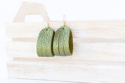 Leather Earrings / Mini Sliced / Soft Olive
