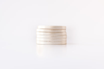 Leather Bracelet / Original Sliced Cuff / Metallic Platinum
