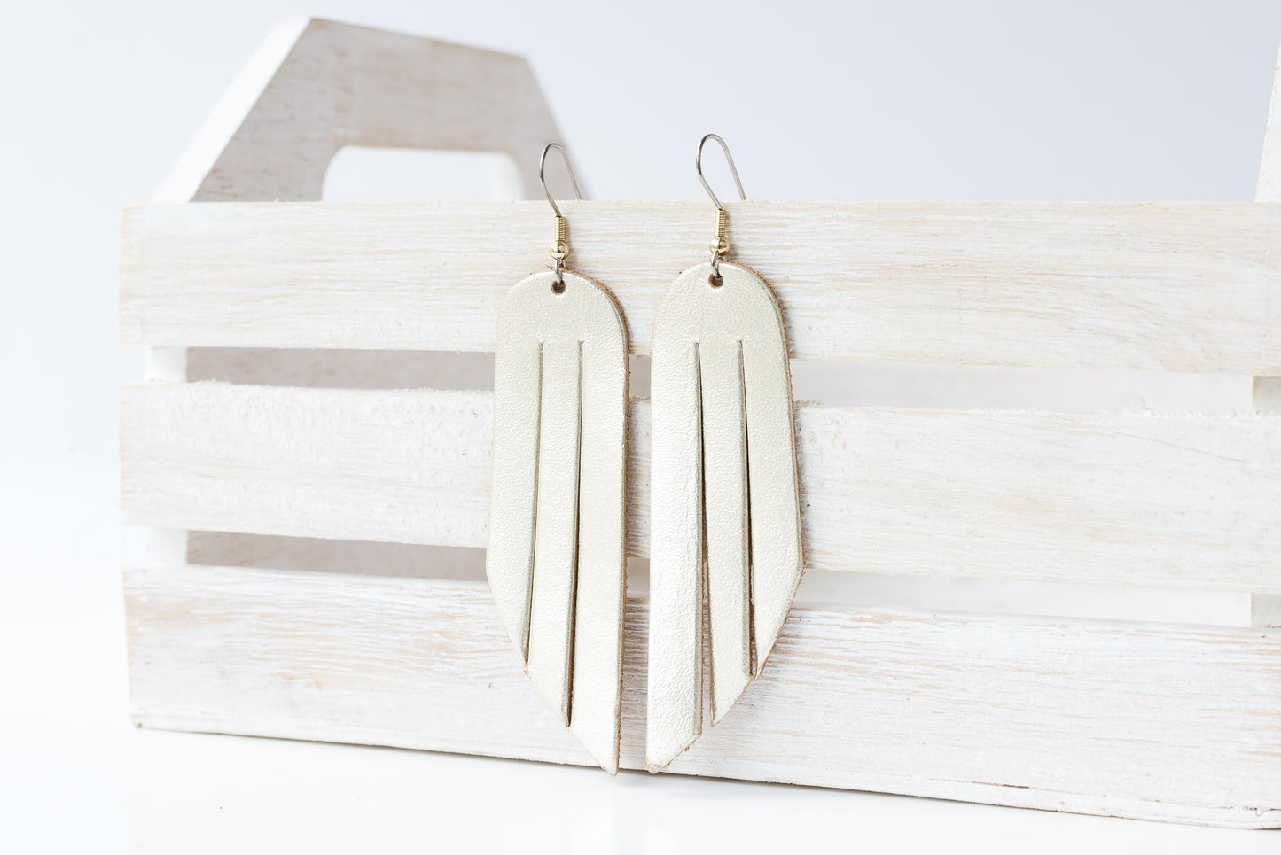 Leather Earrings / Fringe / Metallic Platinum