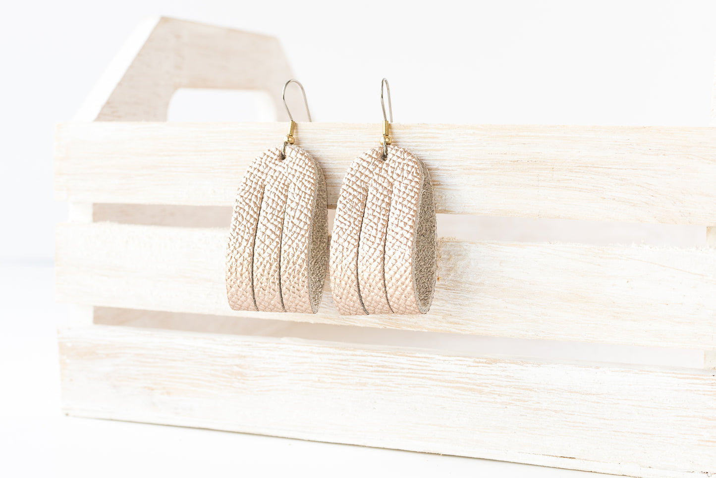 Leather Earrings / Mini Sliced / White Gold