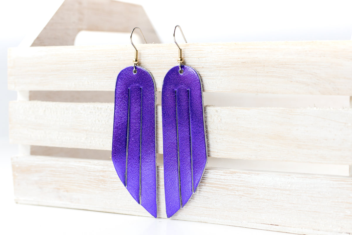 Leather Earrings / Fringe / Metallic Purple