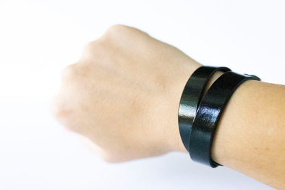 Leather Bracelet / Slim Wrap Cuff / Metallic Black