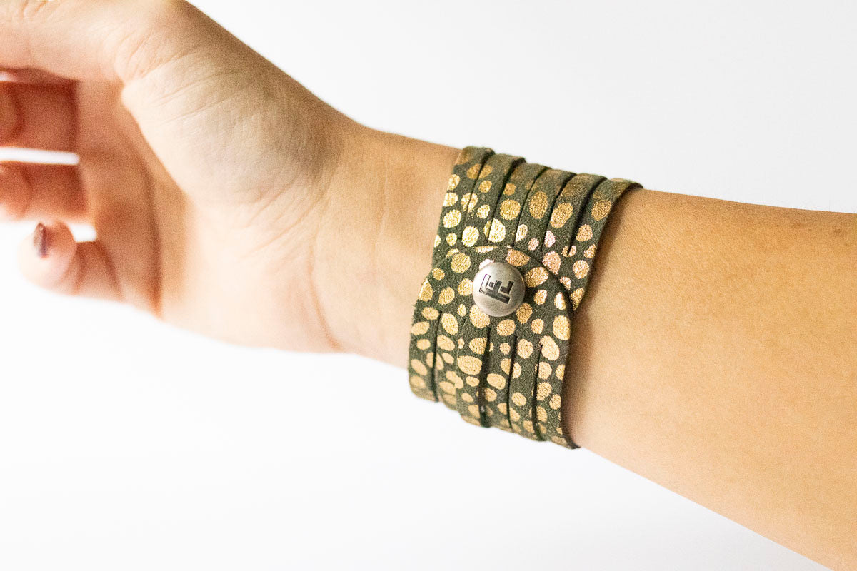 Leather Bracelet / Original Sliced Cuff / Golden Fern